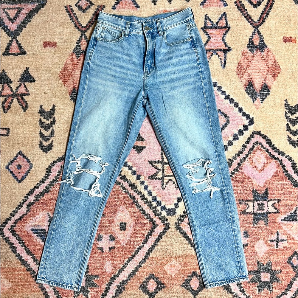American Eagle MOM Jeans